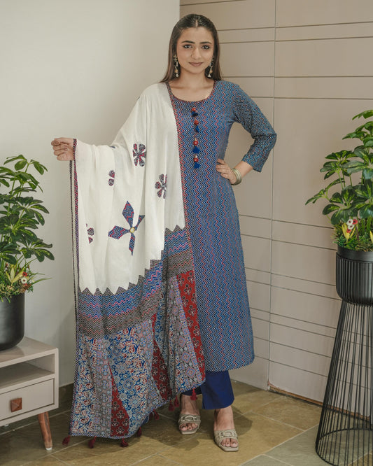 Blue Kurta Pant With White Dupatta set