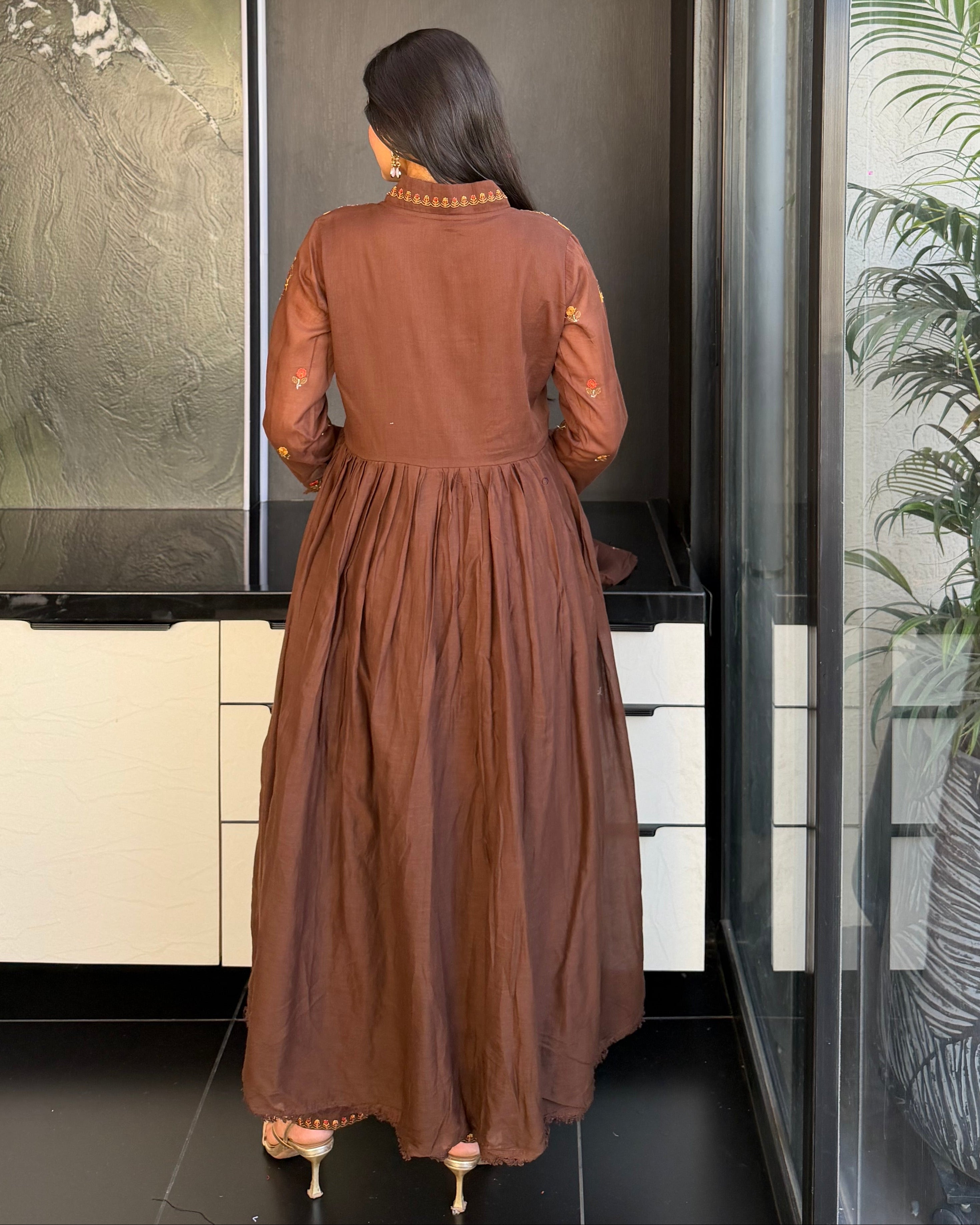 Brown Round Kurta Pant Set With Dupatta For Women