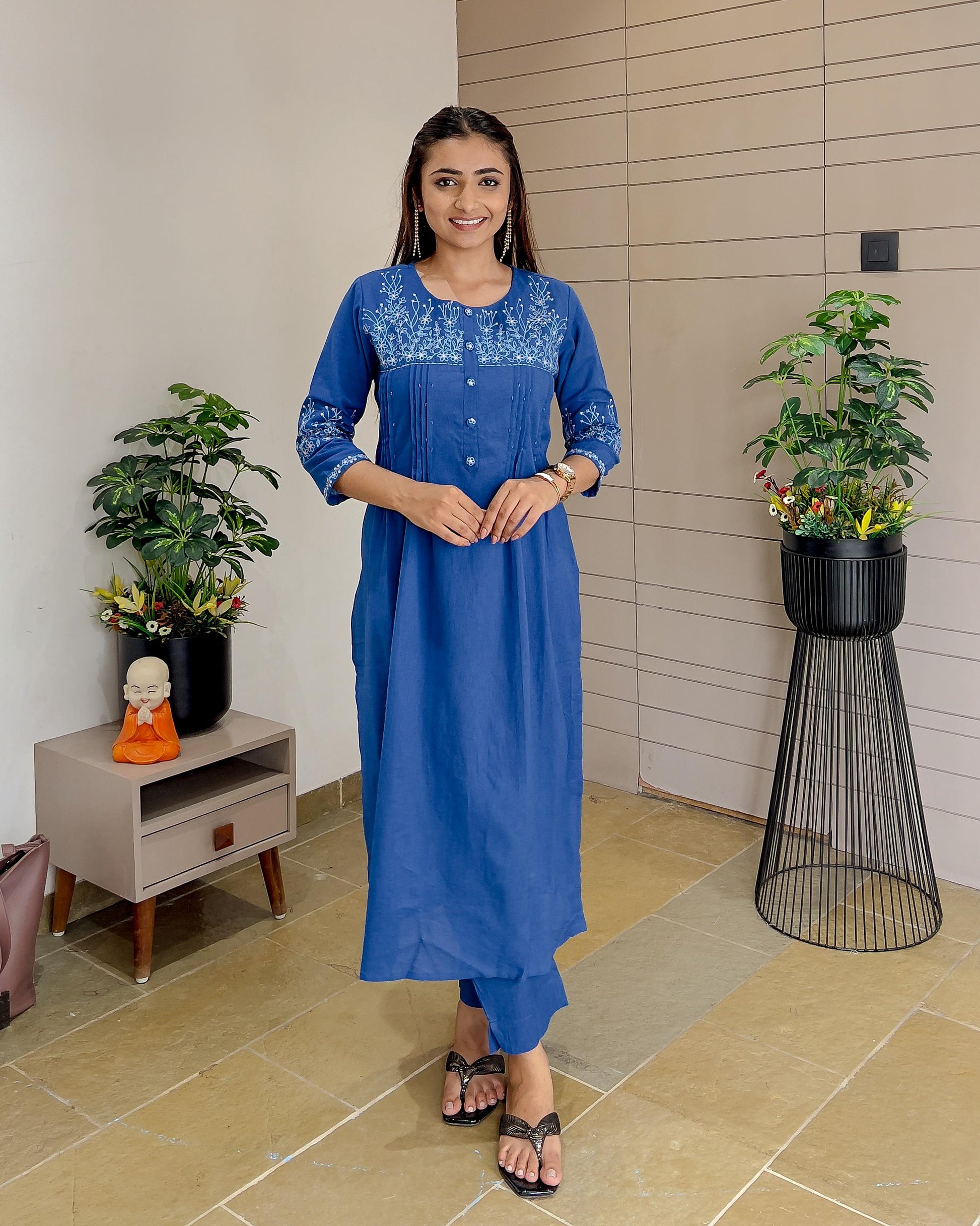Blue Round Neck & Quarter Sleeves 