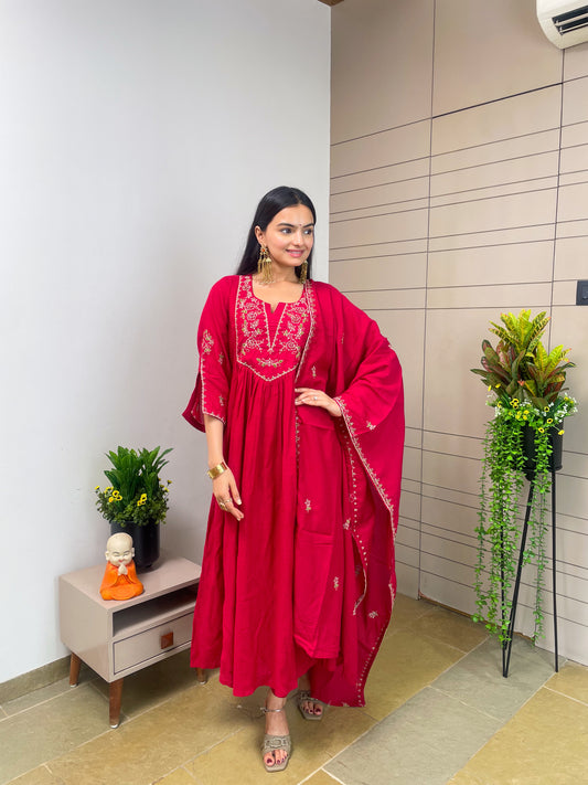 Rani Pure Mal Chanderi Round Kurta Pant Set With Dupatta