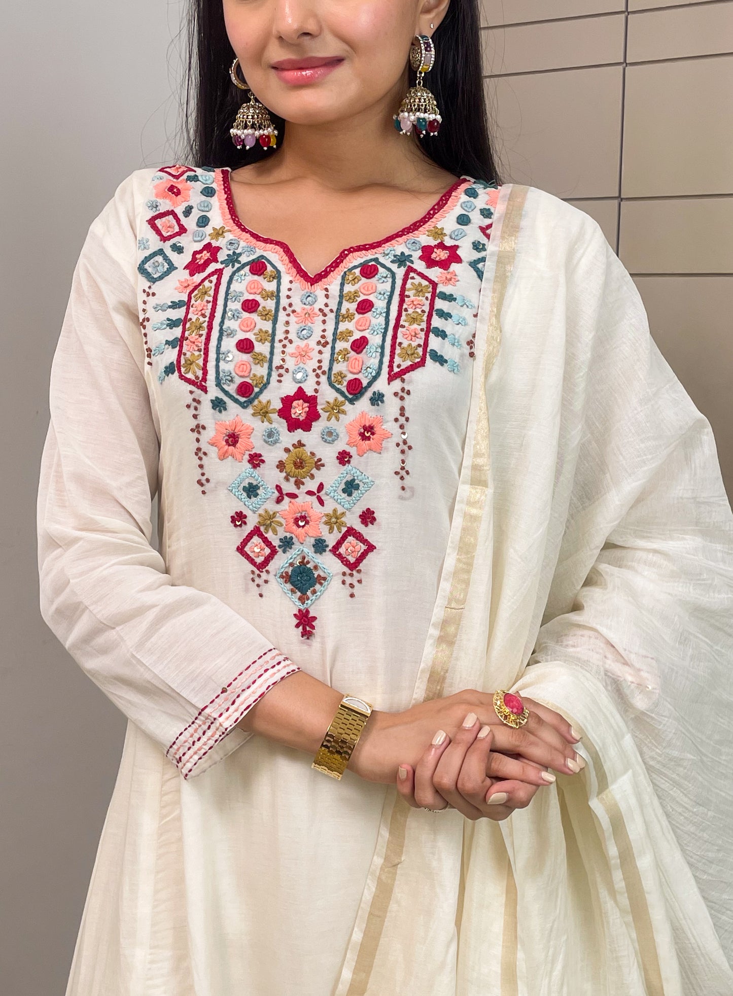 Off White Round Kurta Pant Set With Dupatta