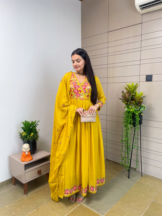 Yellow mul Cotton Round Kurta Pant Set With Dupatta
