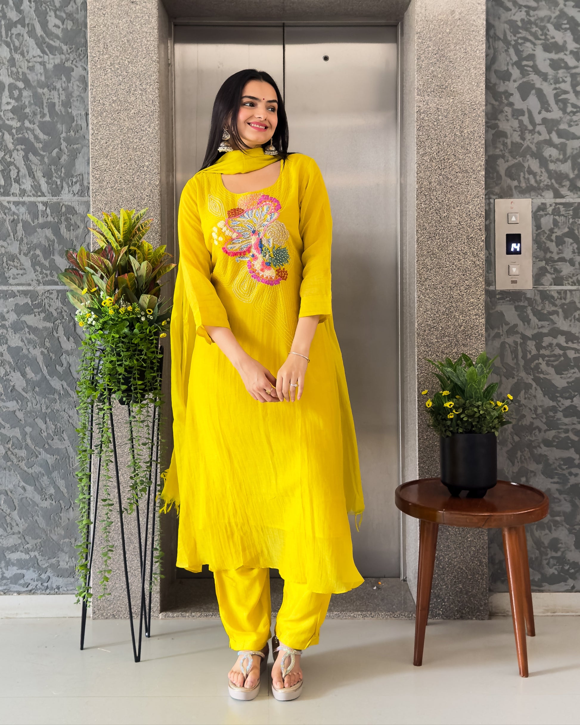 img::yellow_1