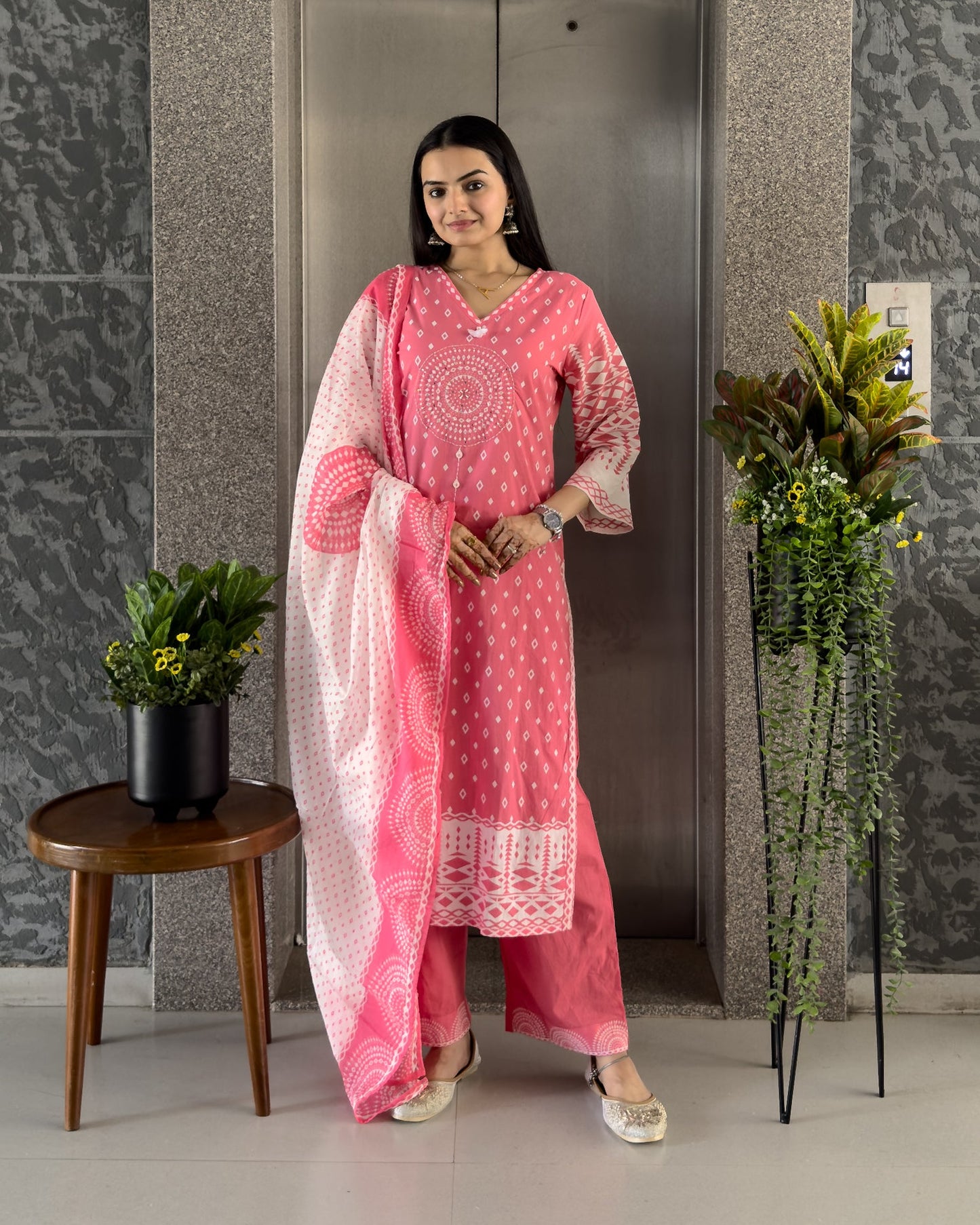 Pink Cotton Bandhani Kurta Pant Set with Dupatta