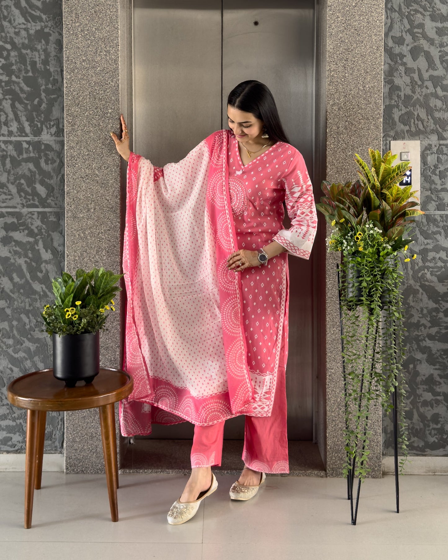 Pink Cotton Bandhani Kurta Pant Set with Dupatta