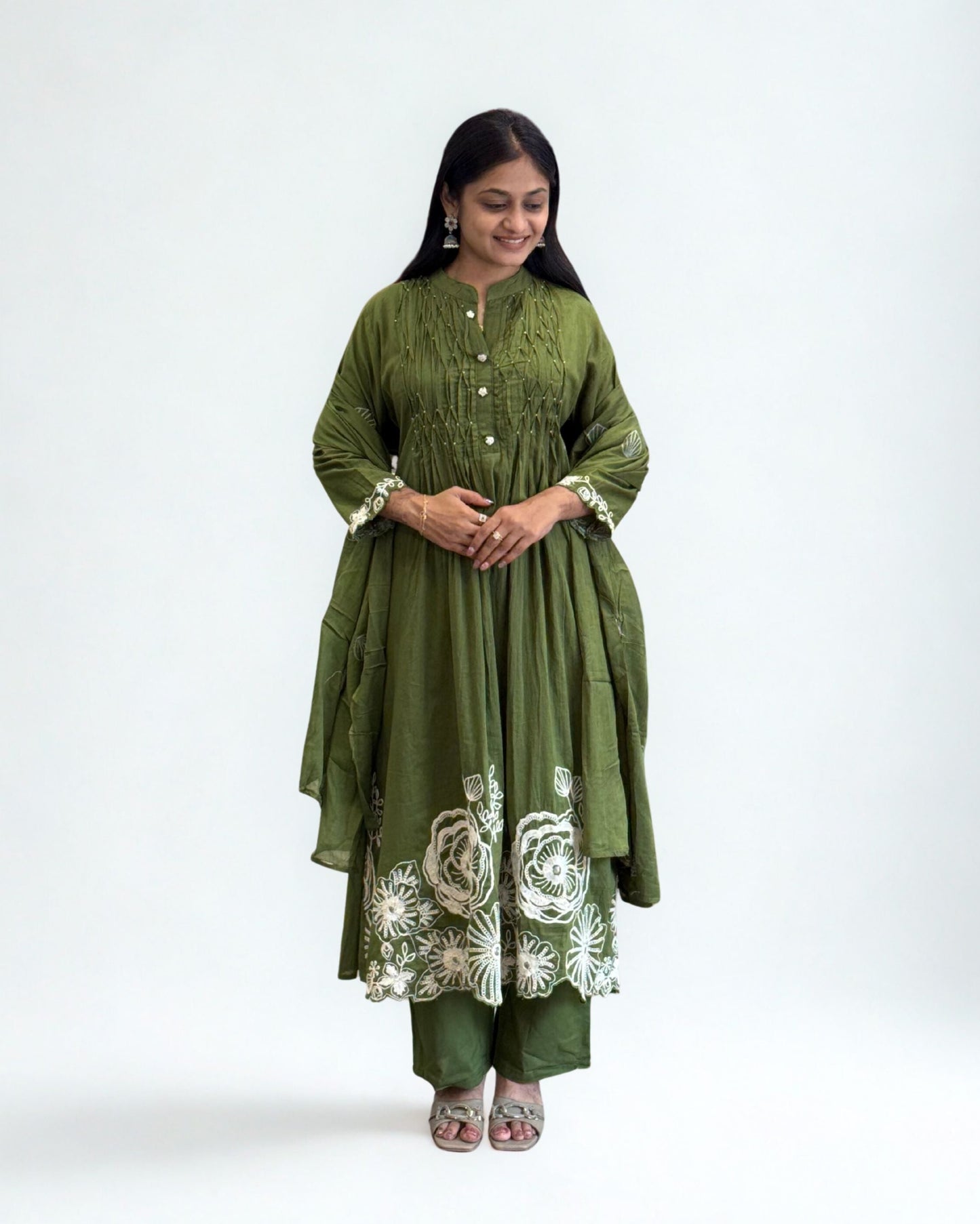 Mahendi Round Kurta Pant Set with Dupatta