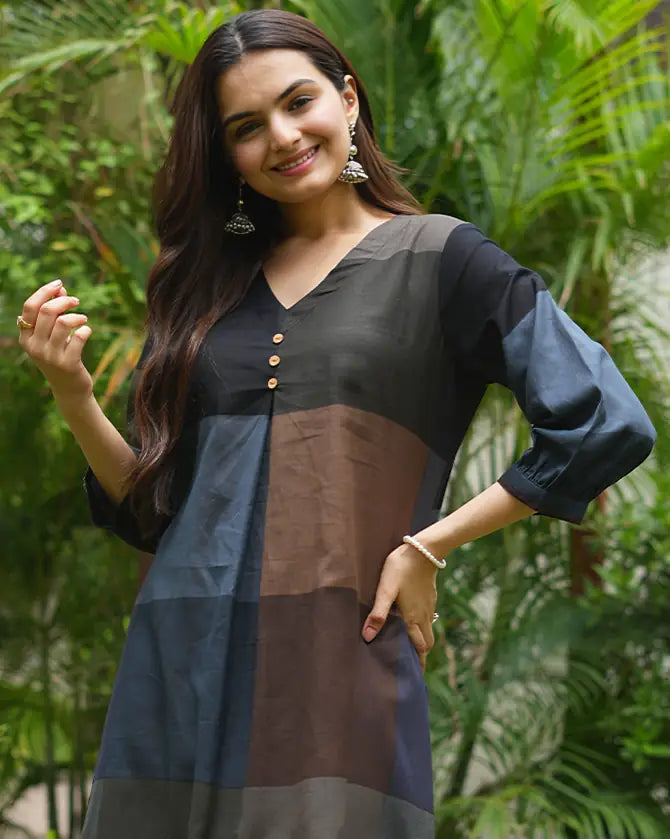 Stylish V-neck design with decorative front buttons adds a modern ethnic look