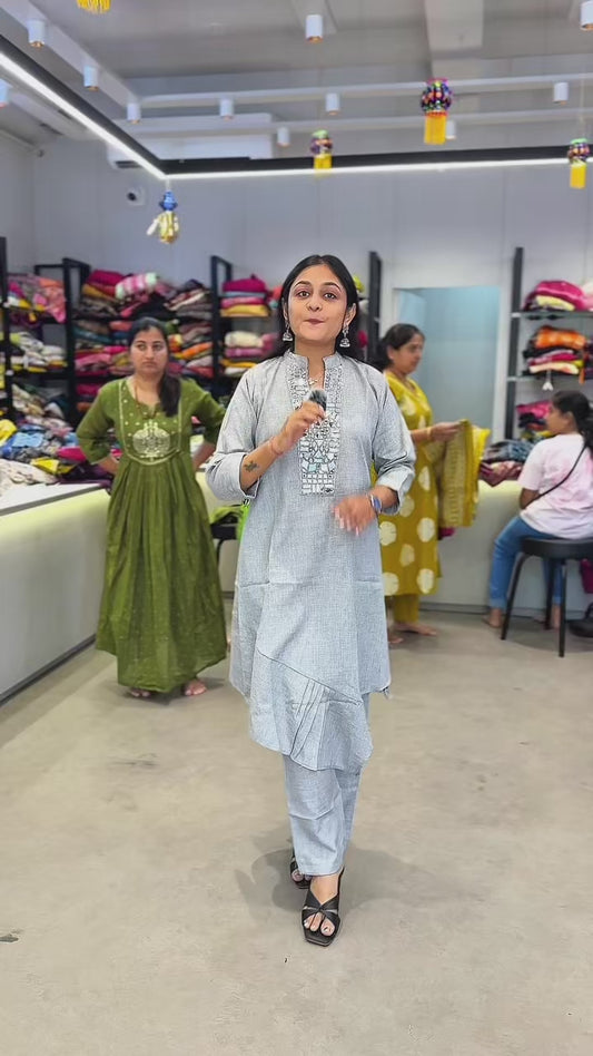 Elegant Grey Cotton Kurta Pant Set For Women